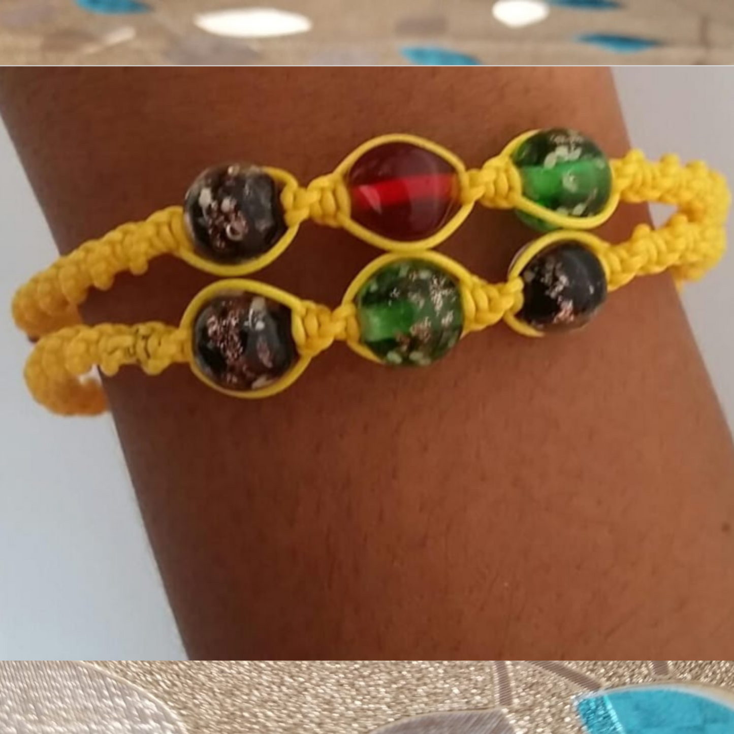 Centered Spiraled DNA Bracelet (Jamaican)